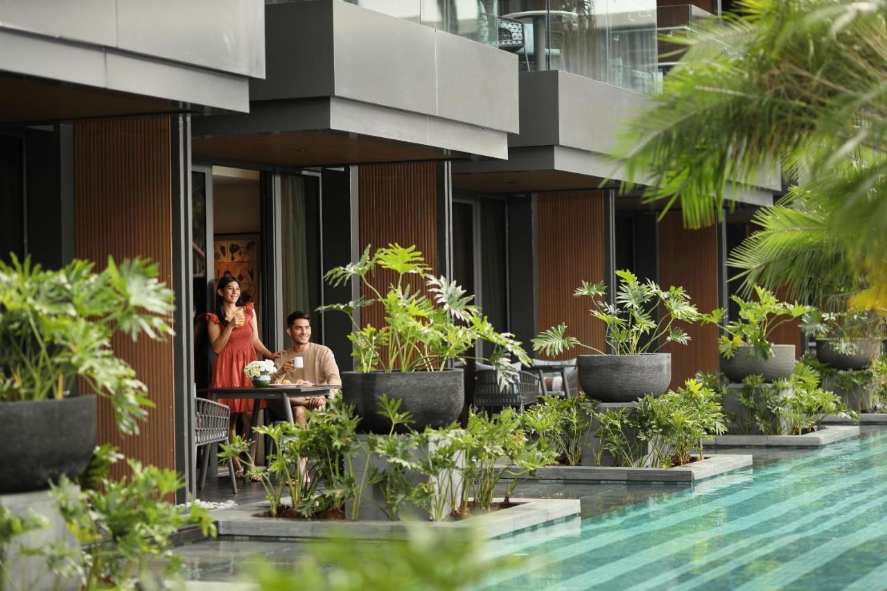 Padma Hotel Semarang Esterno foto