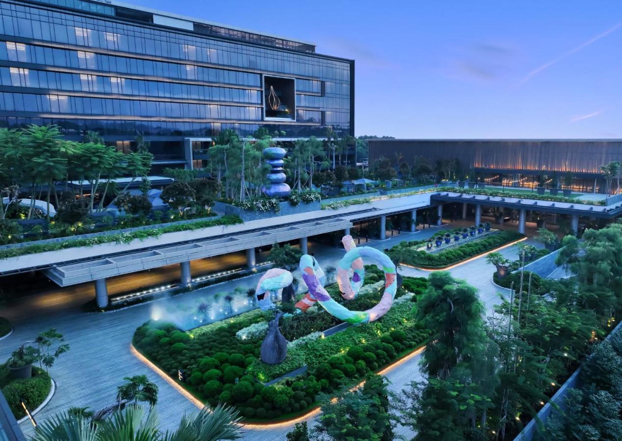 Padma Hotel Semarang Esterno foto