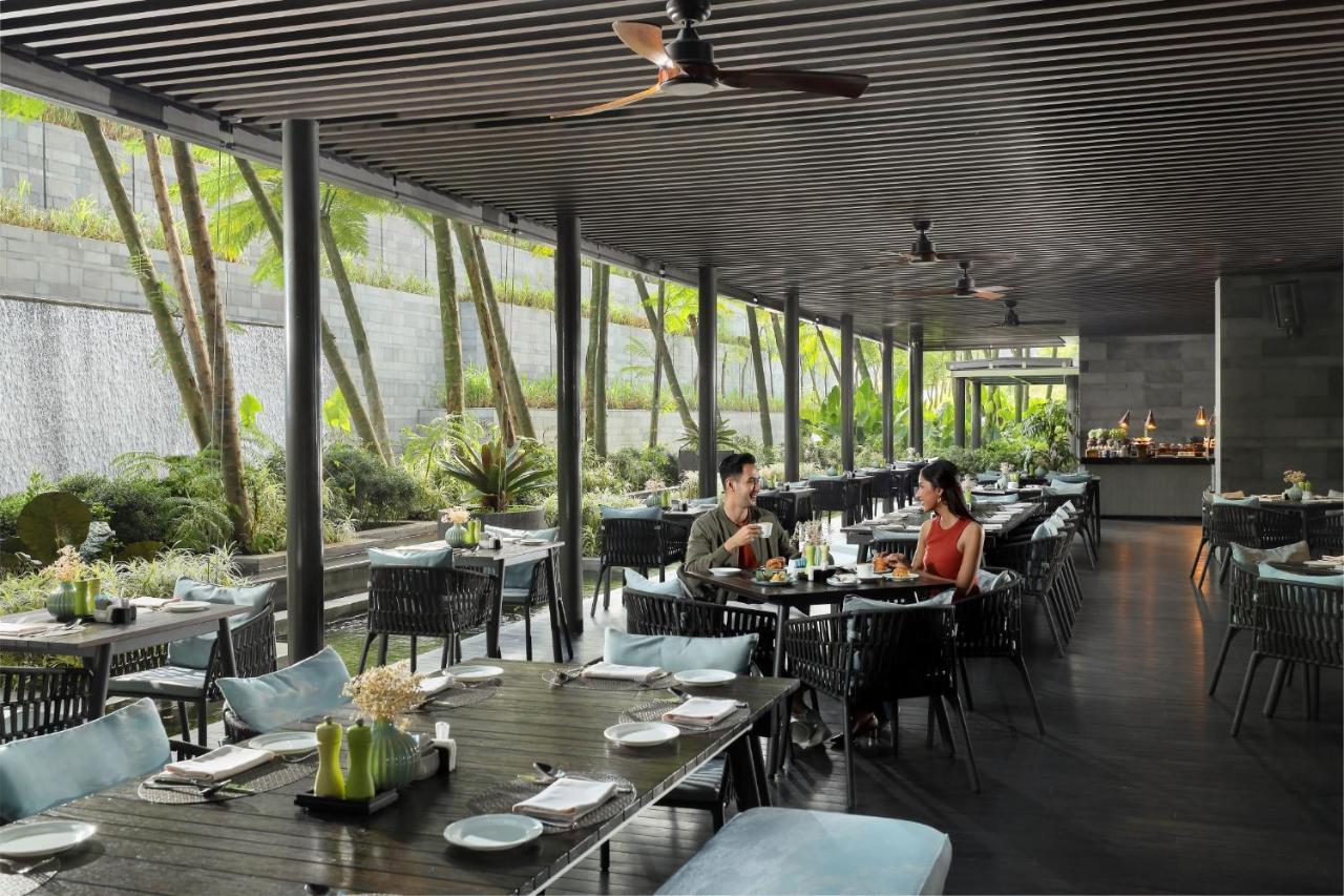 Padma Hotel Semarang Esterno foto