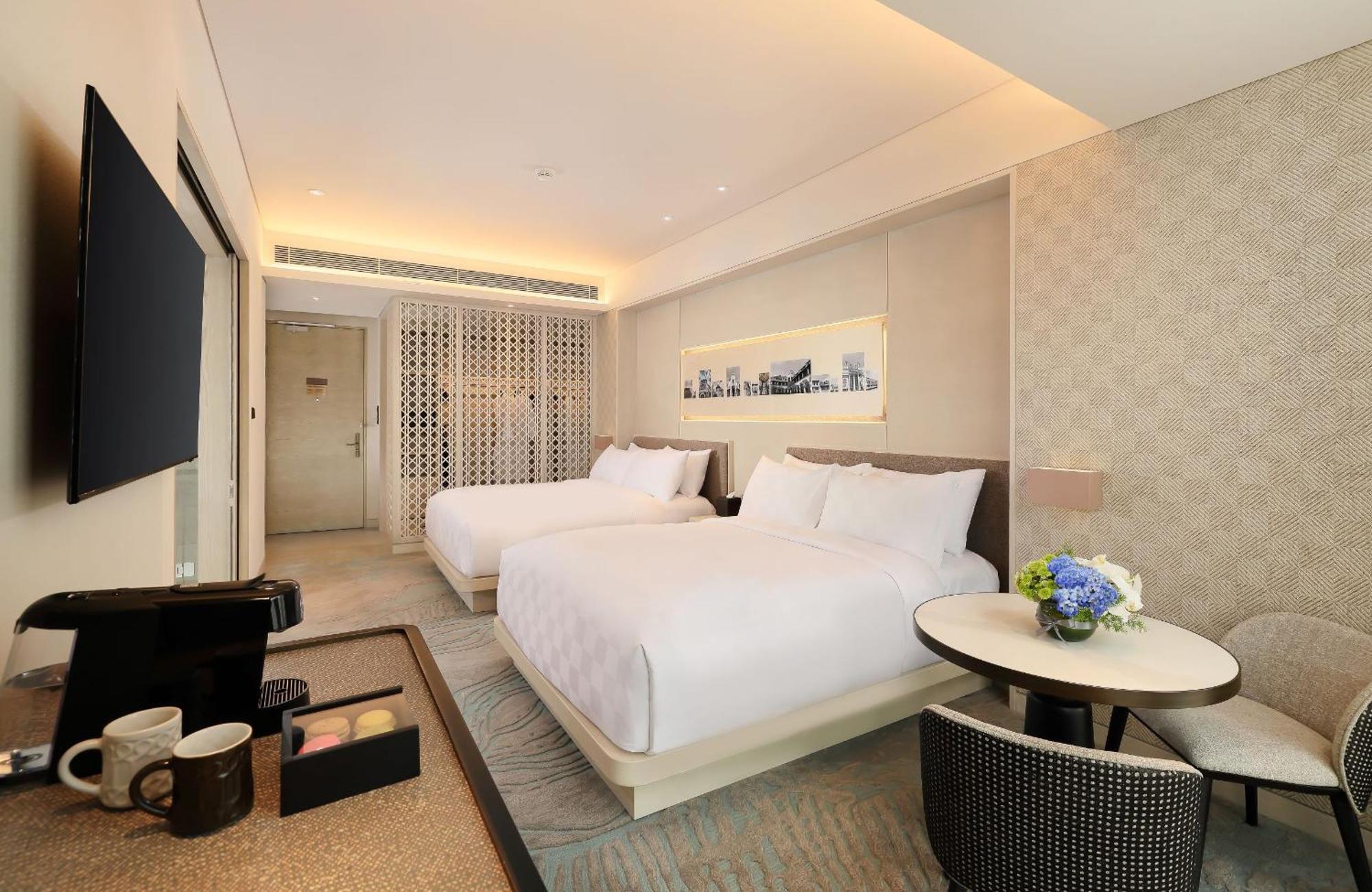 Padma Hotel Semarang Esterno foto