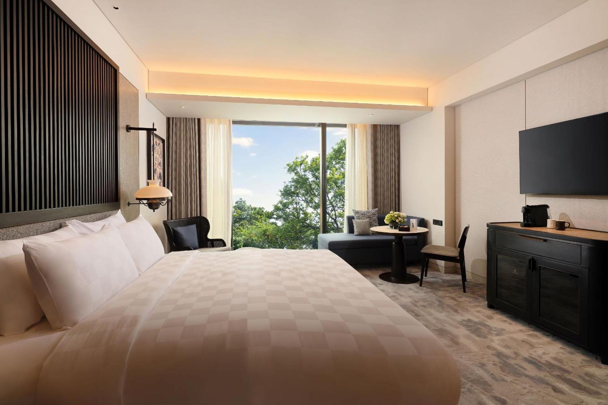 Padma Hotel Semarang Esterno foto
